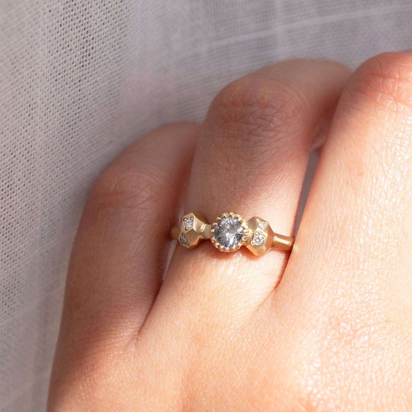 Gea N2 Mini Ring - Salt & Pepper Diamond