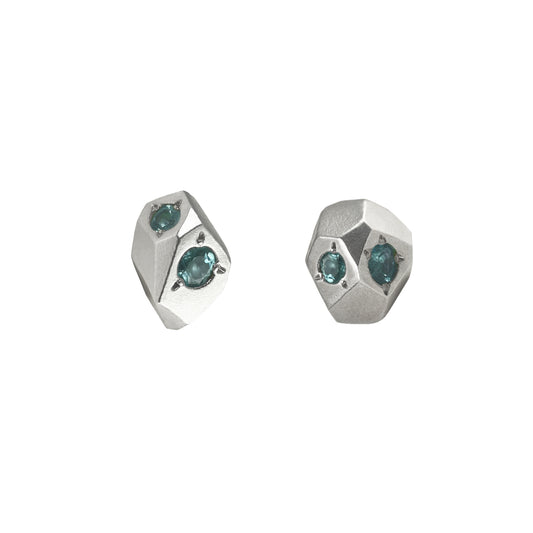 Gea Medium Studs - Light Blue Topaz